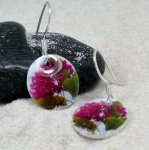 Pink flower earrings $8.00 usd