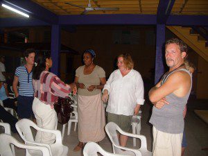 Members of the comunity talking after the workshop Members of the comunity talking after the workshop
