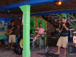 Gino and the shack shakers Cracy Canucks