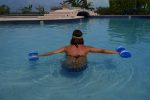 P2071197.jpg - Pam's crab walk Aquafit classes belize